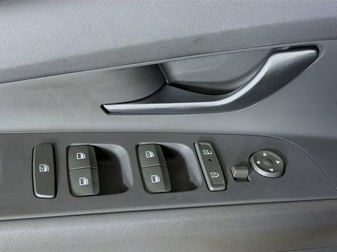 Used 2024 Hyundai Elantra SEL w/ Convenience Package FWD image 21