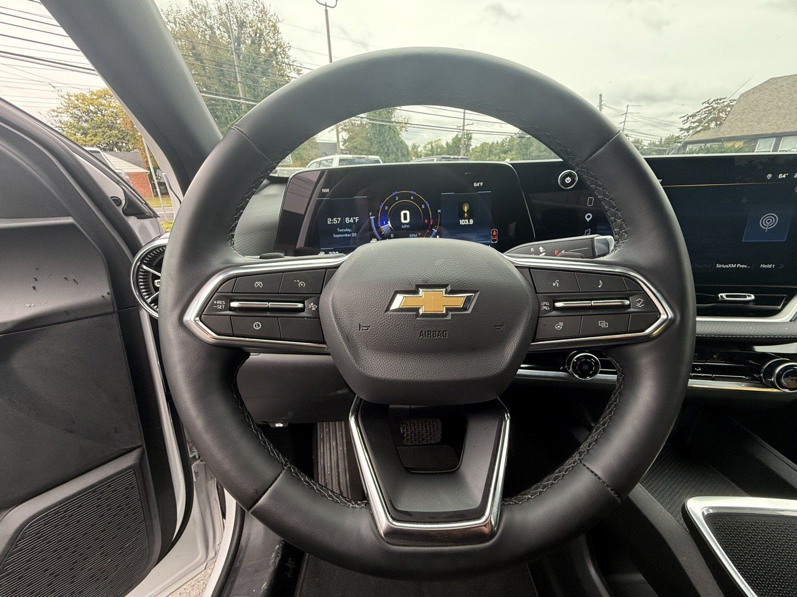 Used 2026 Chevrolet Equinox LT FWD image 17
