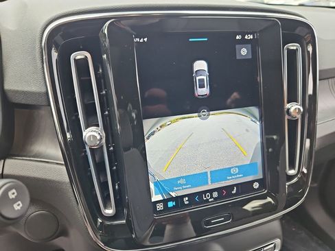 Used 2023 Volvo XC40 Recharge Ultimate w/ Protection Package Premier image 27