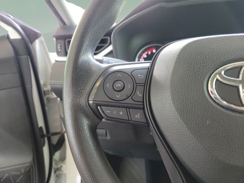 Used 2024 Toyota RAV4 XLE FWD image 18