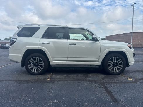 Used 2023 Toyota 4Runner Limited AWD/4WD image 16