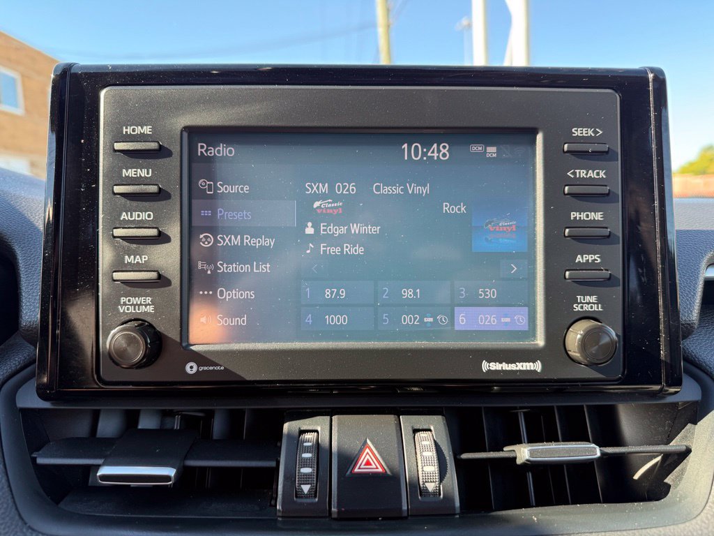 Used 2021 Toyota RAV4 XLE Premium AWD/4WD image 37
