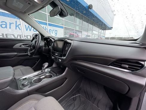 Certified 2021 Chevrolet Traverse LT image 28