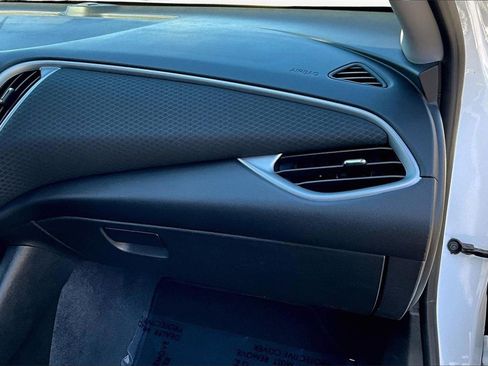 Used 2023 Chevrolet Malibu LT image 17