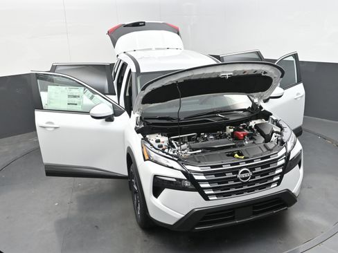 New 2026 Nissan Rogue SV image 38