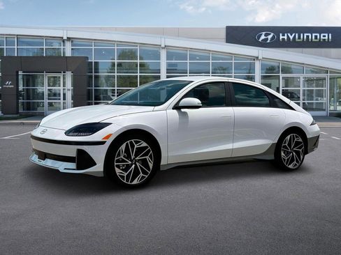 New 2025 Hyundai Ioniq 6 SEL image 2