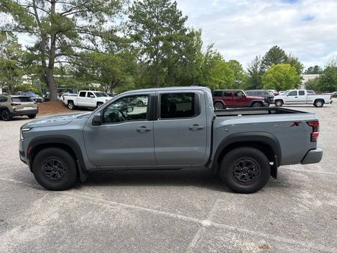 Used 2025 Nissan Frontier Pro-X w/ Pro Convenience Package RWD image 2