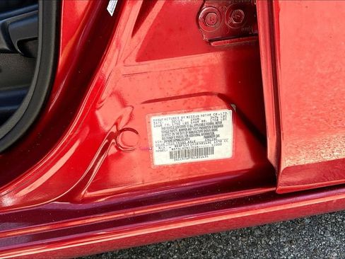 Used 2019 Nissan Versa SV FWD image 17