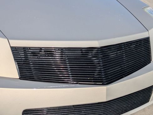 Used 2007 Cadillac XLR Base image 12