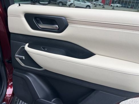 New 2025 Nissan Armada Platinum w/ Convenience Package image 25