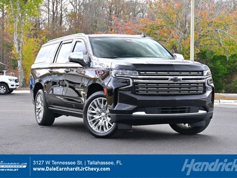 Used 2024 Chevrolet Suburban Premier w/ Premium Package 2 image 1