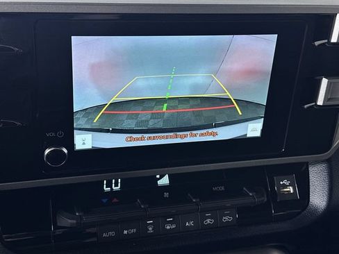 Used 2025 Toyota Tundra SR5 AWD/4WD image 15