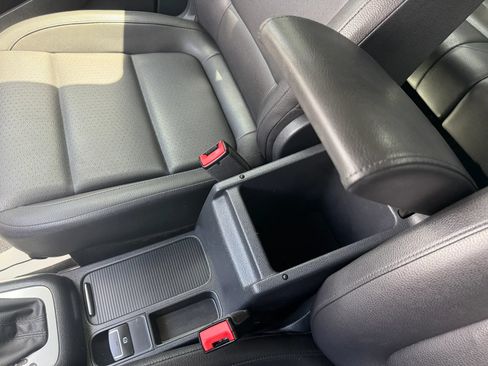 Used 2016 Volkswagen Tiguan S FWD image 34
