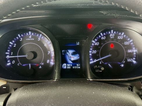 Used 2017 Toyota Avalon XLE image 16