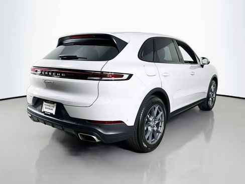 Certified 2024 Porsche Cayenne AWD/4WD image 9