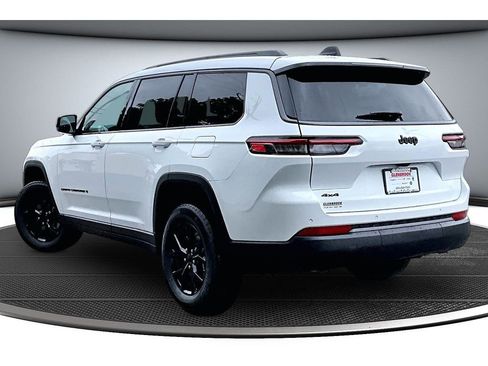 New 2026 Jeep Grand Cherokee L 4WD image 4