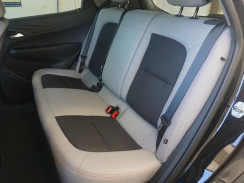 Used 2020 Chevrolet Bolt LT image 17