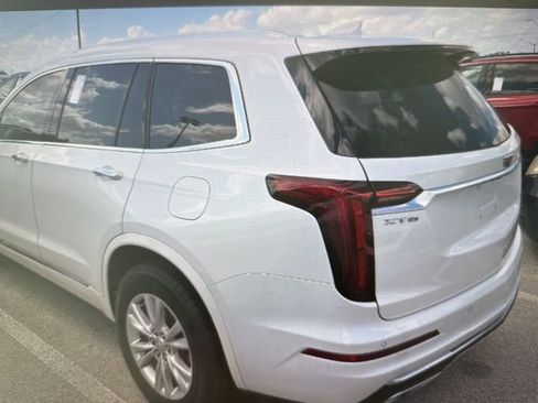 Used 2022 Cadillac XT6 Luxury image 9