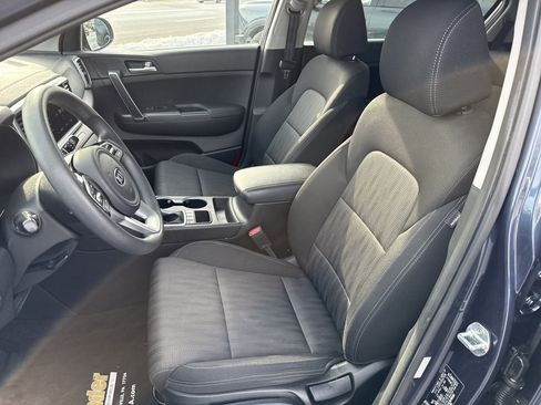 Certified 2022 Kia Sportage LX image 12