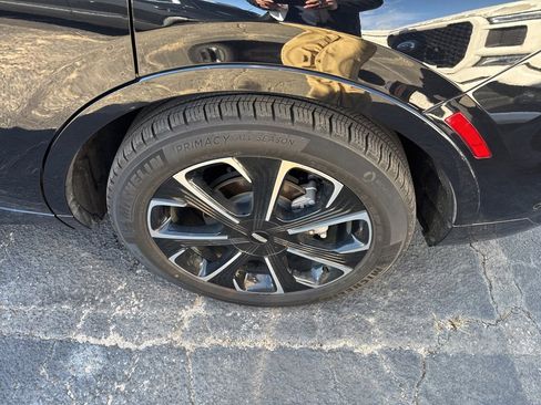 Certified 2024 Lincoln Nautilus Reserve w/ Equipment Group 202A image 13