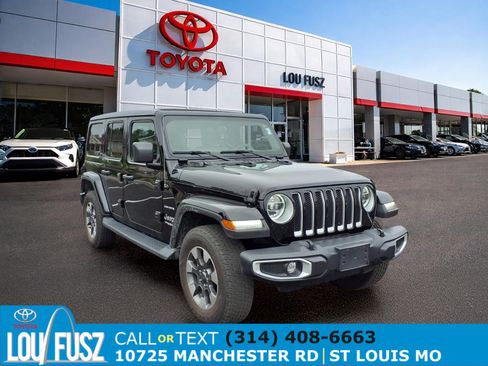 Used 2022 Jeep Wrangler Unlimited Sahara w/ LED Lighting Group AWD/4WD image 1