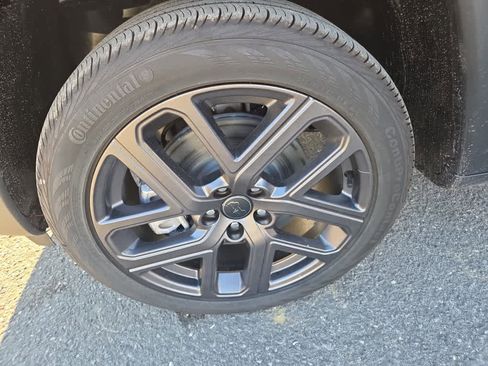 New 2026 Jeep Compass Limited image 31