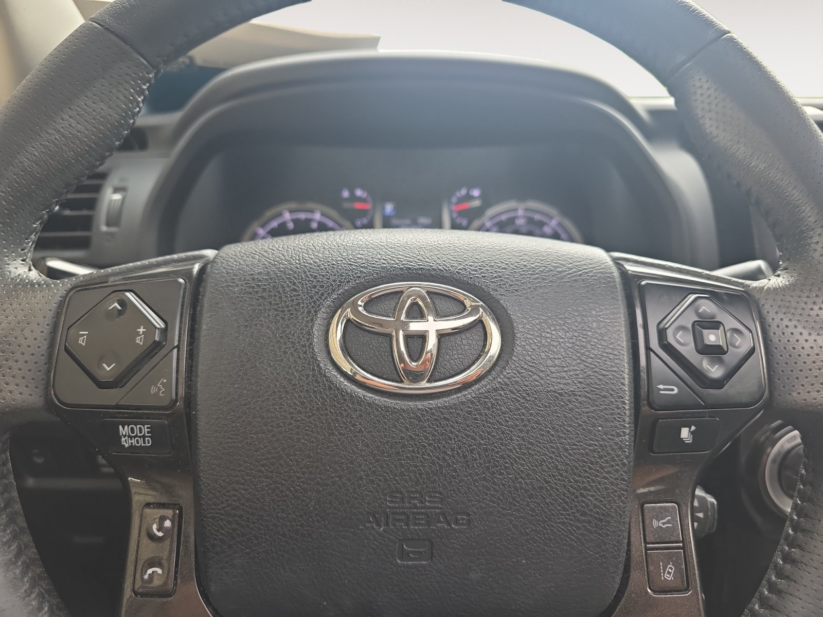 Used 2021 Toyota 4Runner TRD Off-Road Premium w/ Moonroof Package AWD/4WD image 11