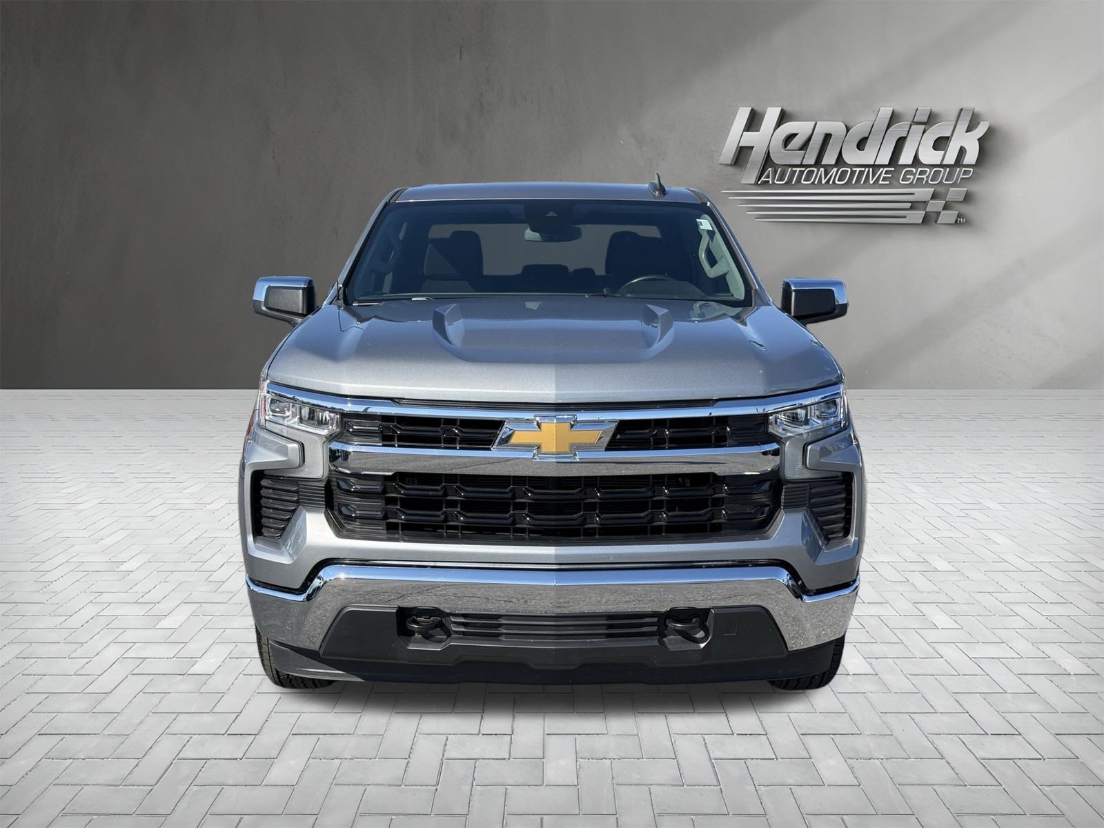 Used 2023 Chevrolet Silverado 1500 LT AWD/4WD image 3