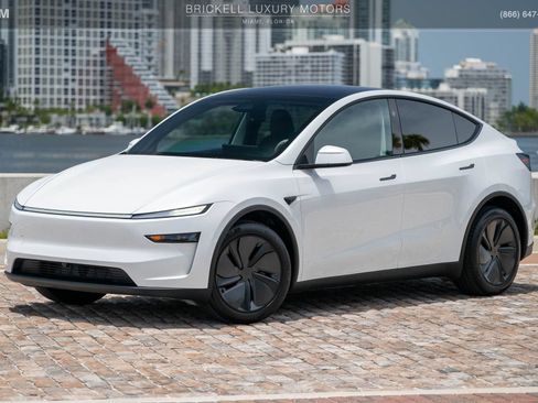 Used 2026 Tesla Model Y Long Range AWD/4WD image 9