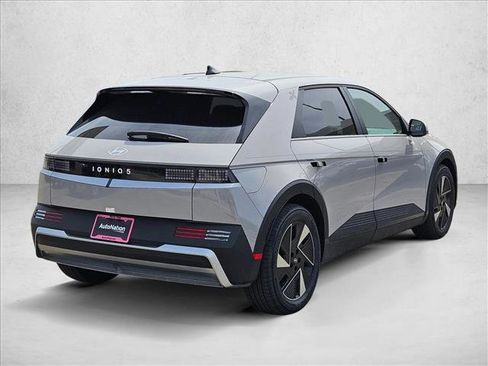 New 2026 Hyundai Ioniq 5 SEL image 2