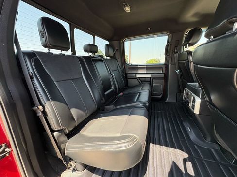 Used 2018 Ford F150 Lariat w/ Equipment Group 502A Luxury AWD/4WD image 24