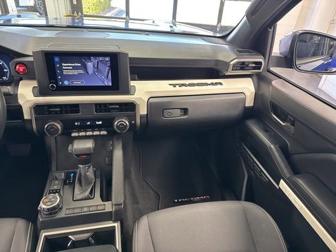 Certified 2024 Toyota Tacoma TRD Off-Road image 42