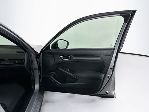 Used 2025 Honda Civic Sport image 30
