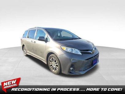 Used 2019 Toyota Sienna XLE