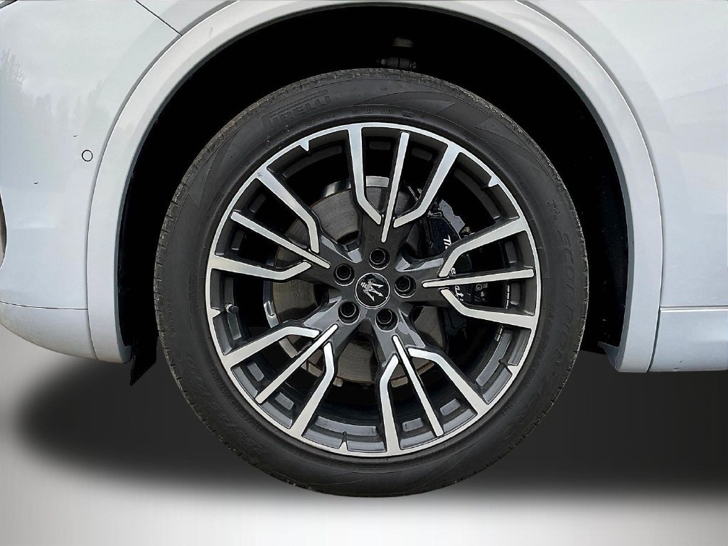 Used 2023 Maserati Grecale Modena AWD/4WD image 34