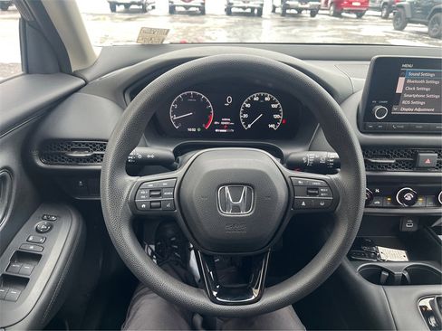 Used 2023 Honda HR-V LX image 17