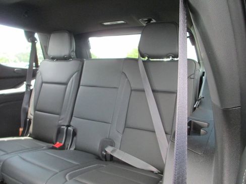 Used 2022 GMC Yukon Denali w/ Denali Ultimate Package AWD/4WD image 25