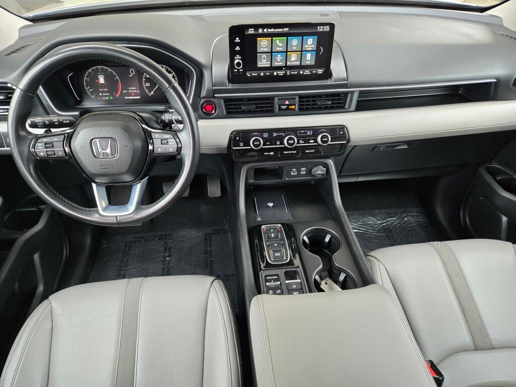 Certified 2025 Honda Pilot EX-L image 10