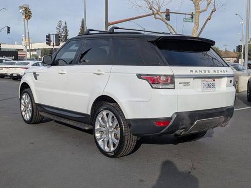 Used 2014 Land Rover Range Rover Sport HSE image 8