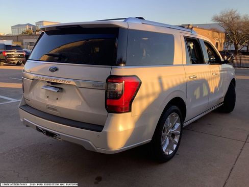Used 2019 Ford Expedition Max Platinum image 5