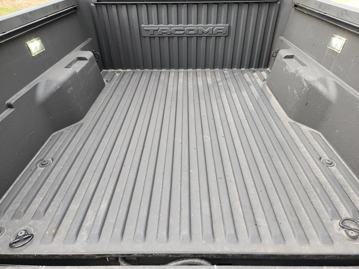 Used 2025 Toyota Tacoma SR5 RWD image 53