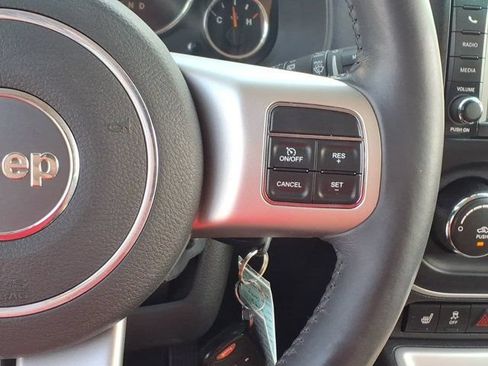 Used 2015 Jeep Compass High Altitude FWD image 18