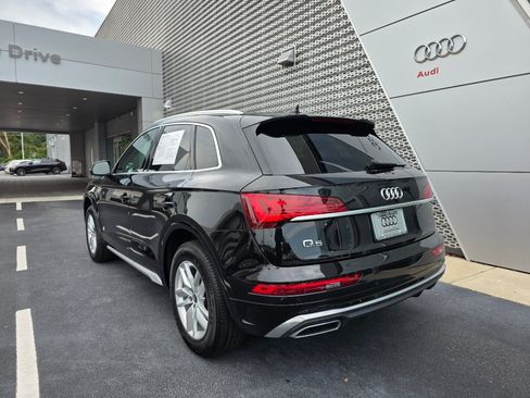 Used 2023 Audi Q5 2.0T Premium w/ Convenience Package AWD/4WD image 12