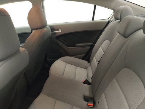 Used 2017 Kia Forte LX image 18