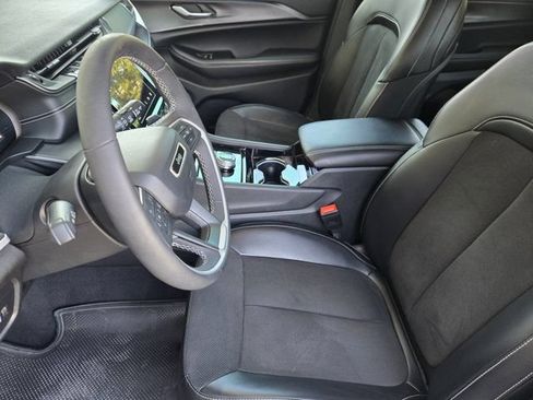 Used 2023 Jeep Grand Cherokee L Laredo AWD/4WD image 12