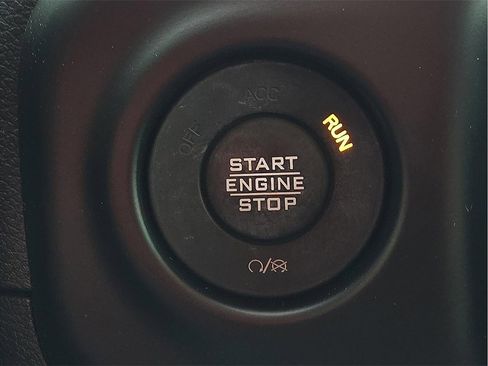 Used 2021 Jeep Wrangler Unlimited Sport image 17