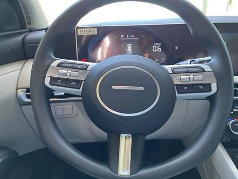 New 2026 Hyundai Tucson SEL image 18