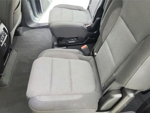 Used 2023 Chevrolet Traverse LT image 26