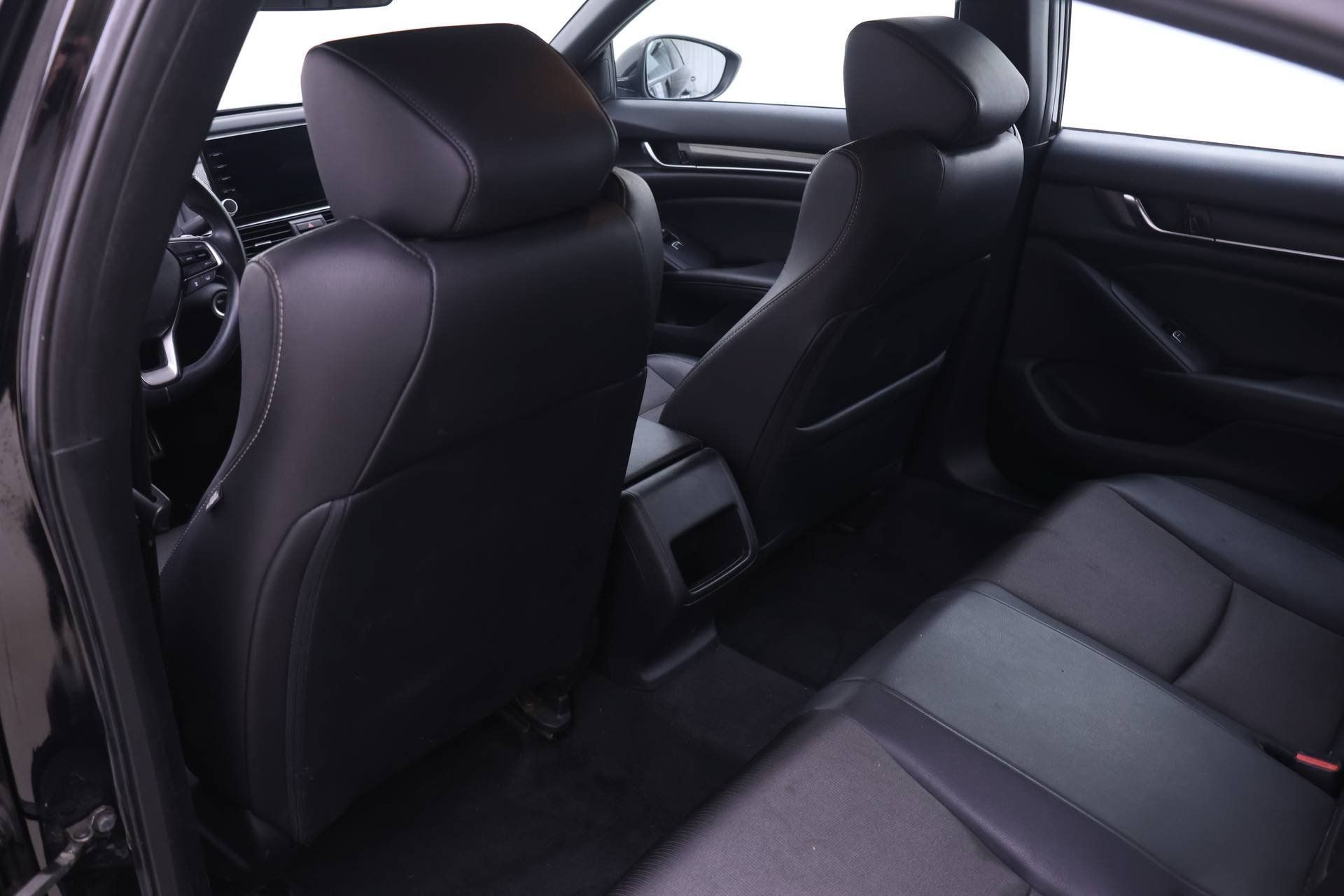 Used 2019 Honda Accord Sport image 11