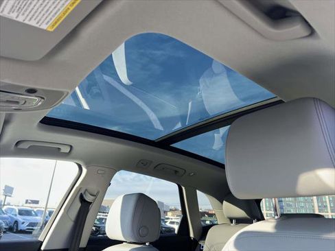 Used 2022 Audi Q5 2.0T Premium image 19